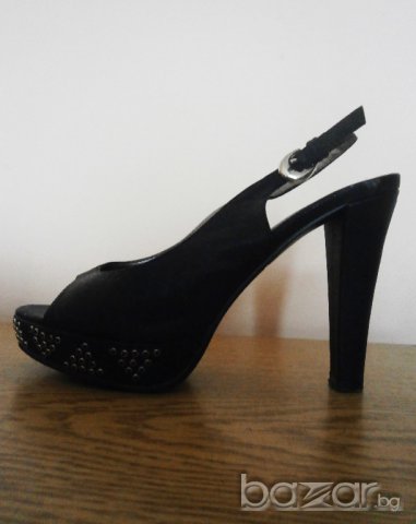 Черни кожени обувки , снимка 5 - Дамски обувки на ток - 8949833