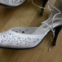 Стилни НОВИ 40-41номер, снимка 3 - Дамски елегантни обувки - 25297143