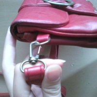 Червена малка чанта, снимка 5 - Чанти - 21500434