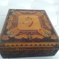 Стара Пирографирана Кутия, Цигаретник, снимка 1 - Антикварни и старинни предмети - 16363100