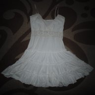 Дамска страхотна рокличка в бяло, снимка 1 - Рокли - 13675436