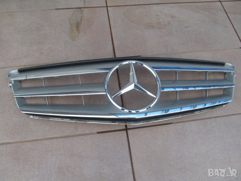 оригинална решетка за мерцедес C204 ...2011 god., снимка 1
