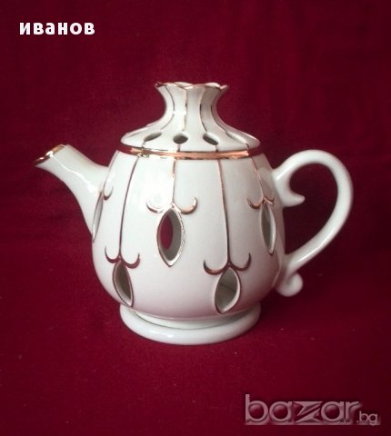 Порцеланов чайник-свещник , снимка 1 - Антикварни и старинни предмети - 11799801