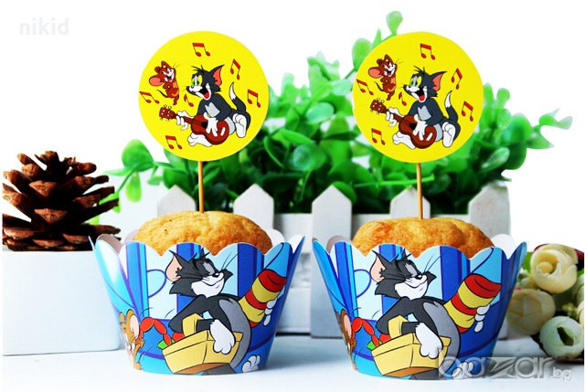 Том и Джери Tom and Jerry 12 бр топери и кошнички украса декорация за мъфини кексчета торта и парти