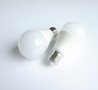 Лампа LED V-TEC енергоспестяваща с цокъл E27 220V 10W 2700K, снимка 1 - Лампи за таван - 23391463
