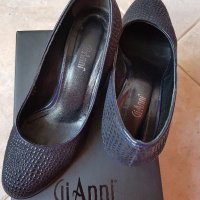 Обувки Gianni, снимка 1 - Дамски ежедневни обувки - 19368673