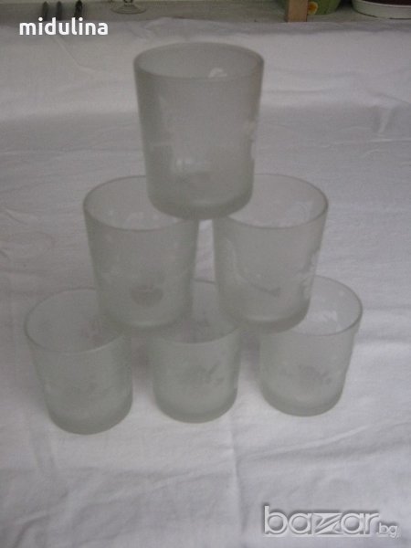 Сервиз чаши за ракия с новогодишни мотиви, снимка 1
