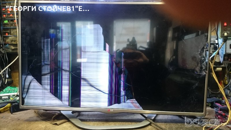 42LA6130 СЪС СЧУПЕН ПАНЕЛ, снимка 1