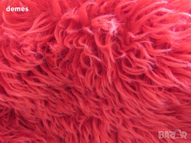  Губер/китеник от естествена вълна, червен цвят, снимка 1 - Покривки за легло - 25760165