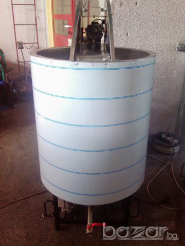 Продавам охладителна вана за мляко, снимка 1 - Други машини и части - 8202939