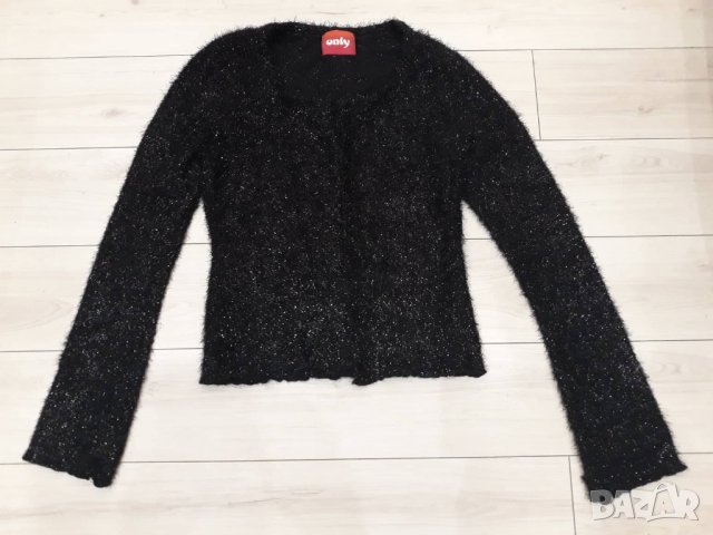 Оригинална черна жилетка с ламе марка ONLY 