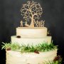 Младоженци под дърво Дървен Mr Mrs надпис за сватба топер украса табела за торта