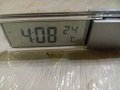Мини часовник+термометър с вакуум лепка, снимка 3
