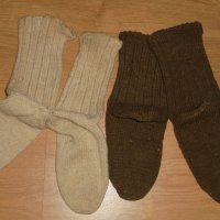 Вълнени чорапи и терлици домашно плетени от 100 % истинска вълна, снимка 3 - Спортна екипировка - 21073013