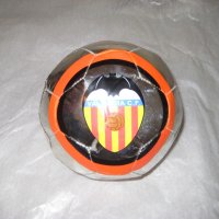 Футболна и хандбална топка, снимка 1 - Надуваеми играчки - 24610171