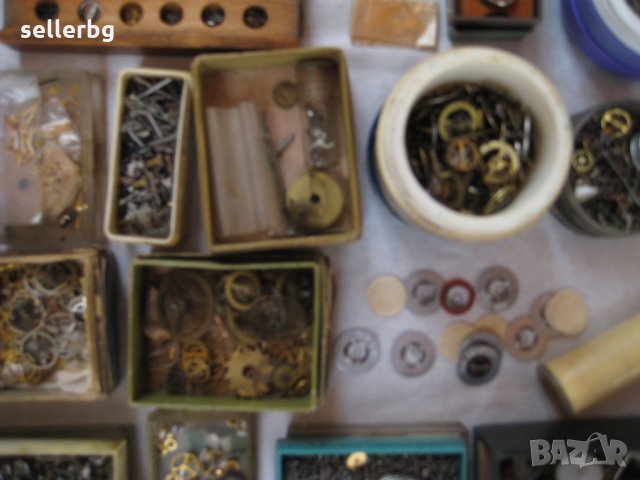 Части за стари ръчни часовници, снимка 12 - Антикварни и старинни предмети - 19592030