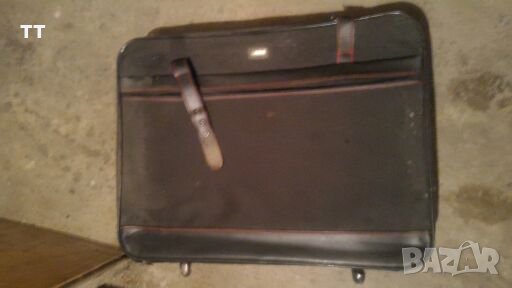 Голям класически куфар, снимка 2 - Други стоки за дома - 25803012