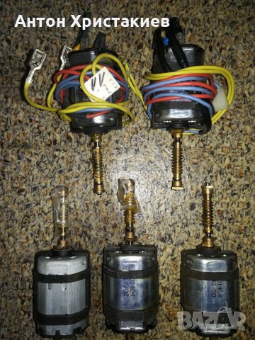 Продавам моторчета за редукция Saeco, снимка 2 - Кафемашини - 25043963