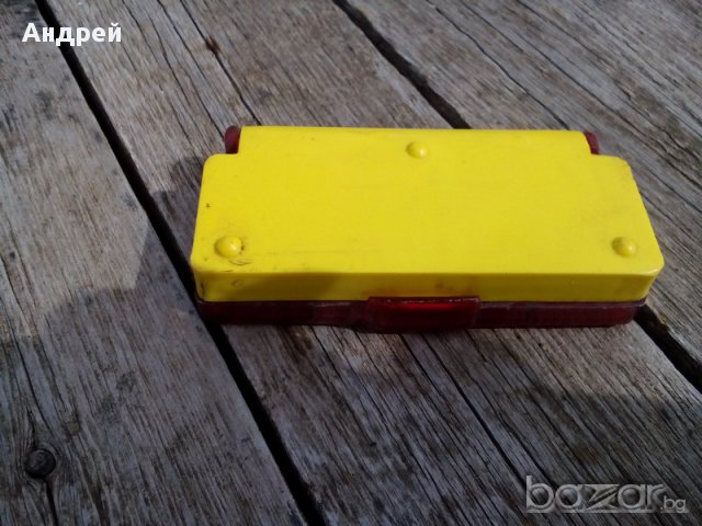 Стара кутия, снимка 4 - Антикварни и старинни предмети - 18127237