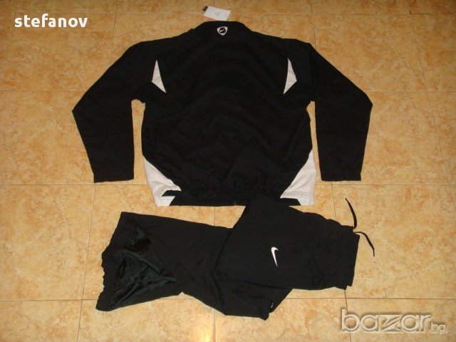 Футболен Анцуг Найк Манчестър Юнайтед Ново Manchester United Nike Tracksuit New XLB, снимка 3 - Футбол - 8922407