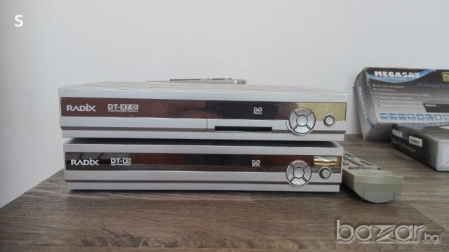 Приемници, снимка 3 - Приемници и антени - 19609911