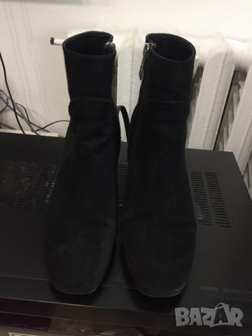 маркови кожени ботуши ZARA Trafaluc Black Suede Boots, снимка 2 - Дамски ботуши - 23800362