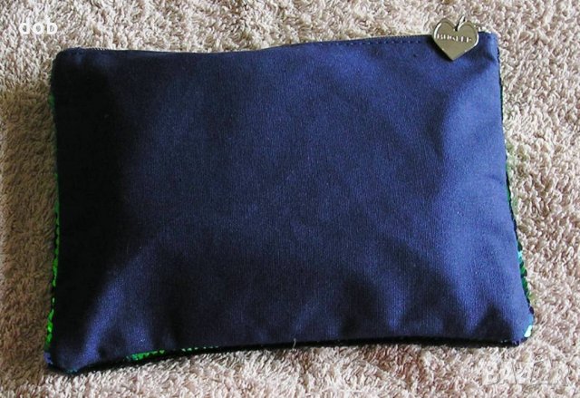 Нов комплект THIERRY MUGLER AURA 5 ml  EDP + 50 ml боди лосион + козметична торбичка, снимка 14 - Козметика за тяло - 22947392