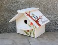 дървени рисувани къщички за птици, снимка 2