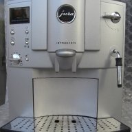Кафемашина (робот) Jura Impressa E70 с гаранция, снимка 3 - Кафемашини - 11676358