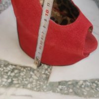 Обувки на ток Betsey Johnson , снимка 7 - Дамски обувки на ток - 21686804