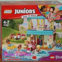 Продавам лего LEGO Juniors 10763 - Крайбрежната къща на Стефани, снимка 1 - Образователни игри - 22052999