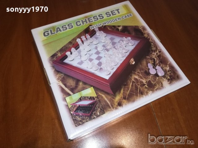 стъклен шах в красива дървена кутия-внос швеицария, снимка 5 - Колекции - 21398922