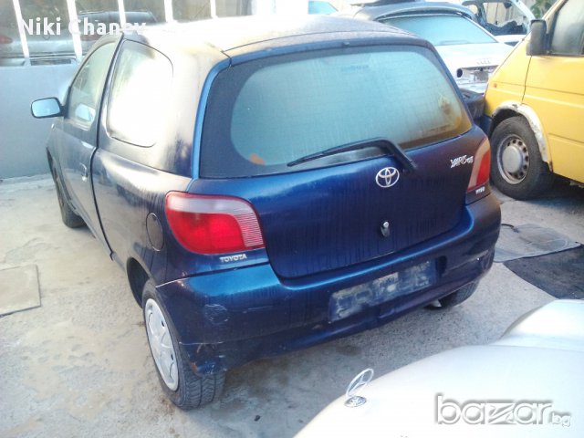 тойота ярис 2002 на части 1000 кубика, снимка 4 - Автомобили и джипове - 13223714