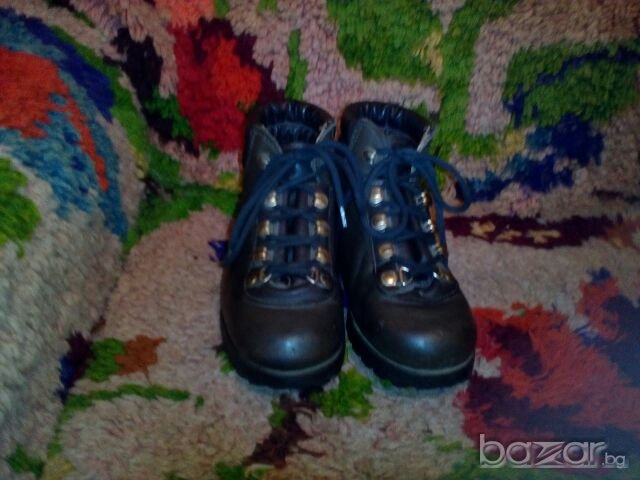 Туристически обувки 31-32 номер, снимка 2 - Детски боти и ботуши - 20553361