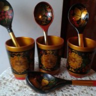 руски дьрвени сувенирни чаши, снимка 1 - Антикварни и старинни предмети - 11946290