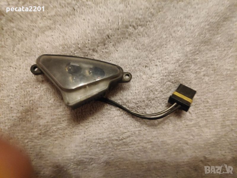 Продавам - оригинален плафон осветление ляво огледало за Ауди А8, снимка 1