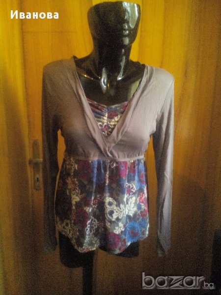 Нова блуза в сиво и цветя М / Л, снимка 1