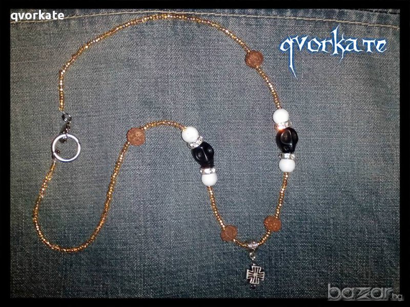 Колие с кръст и черепи, снимка 1