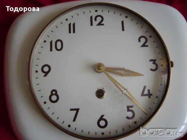 Стар стенен механичен часовник- порцеланов циферблат и корпус., снимка 3 - Антикварни и старинни предмети - 15320834