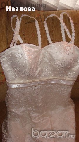 Рокля в отлично състояние и подарък, снимка 2 - Рокли - 15577891