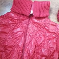 червен суичър/жилетка, снимка 2 - Детски панталони и дънки - 23515406