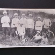 Стара военна фотография на офицери и войници с бели униформи, дебел картон, уникат, снимка 2 - Антикварни и старинни предмети - 13068348