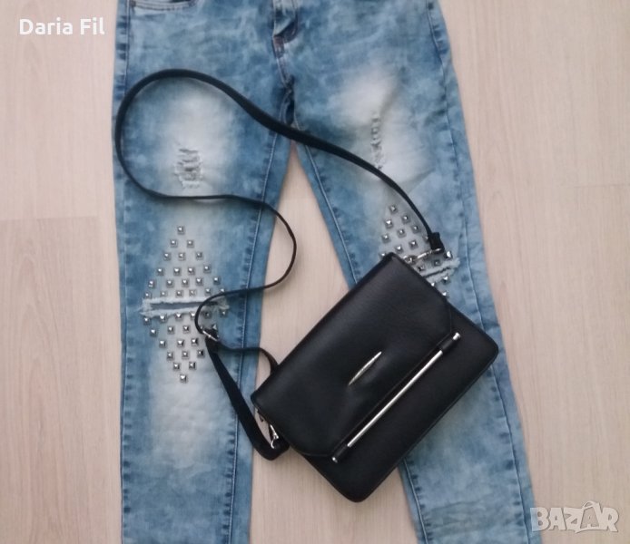 Черна чантичка с метални елементи , снимка 1