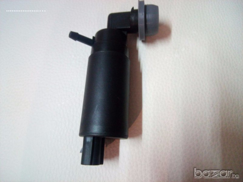 помпичка за чистачки Toyota Corolla Verso 2004->2009, снимка 1