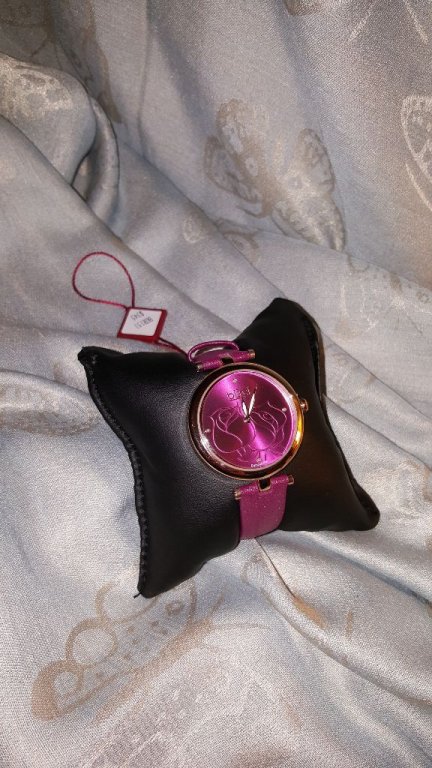 НОВ красив дамски часовник Burgi бордо ,115лв в Дамски в гр. Варна -  ID20394742 — Bazar.bg