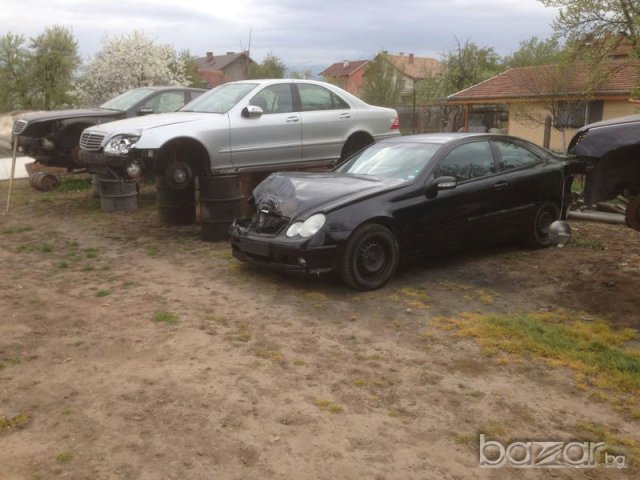 Продавям Ц 200 Mercedes, снимка 1 - Автомобили и джипове - 7163681