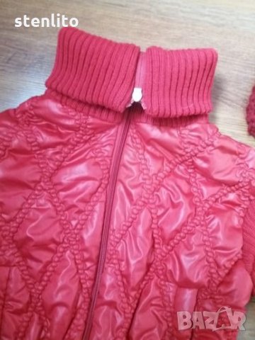 червен суичър/жилетка, снимка 2 - Детски панталони и дънки - 23515406