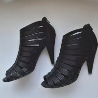 Сандали - ток, ефектни, черни каишки, снимка 2 - Дамски обувки на ток - 25821134