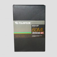 Видео касети Betacam FUJIFILM-M321SP 60мин., снимка 2 - Плейъри, домашно кино, прожектори - 24266958