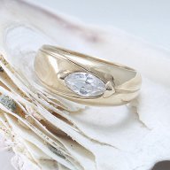 златен пръстен, тип халка, с цирконий форма маркиз 3.23 грама, размер 54, снимка 1 - Пръстени - 11165179